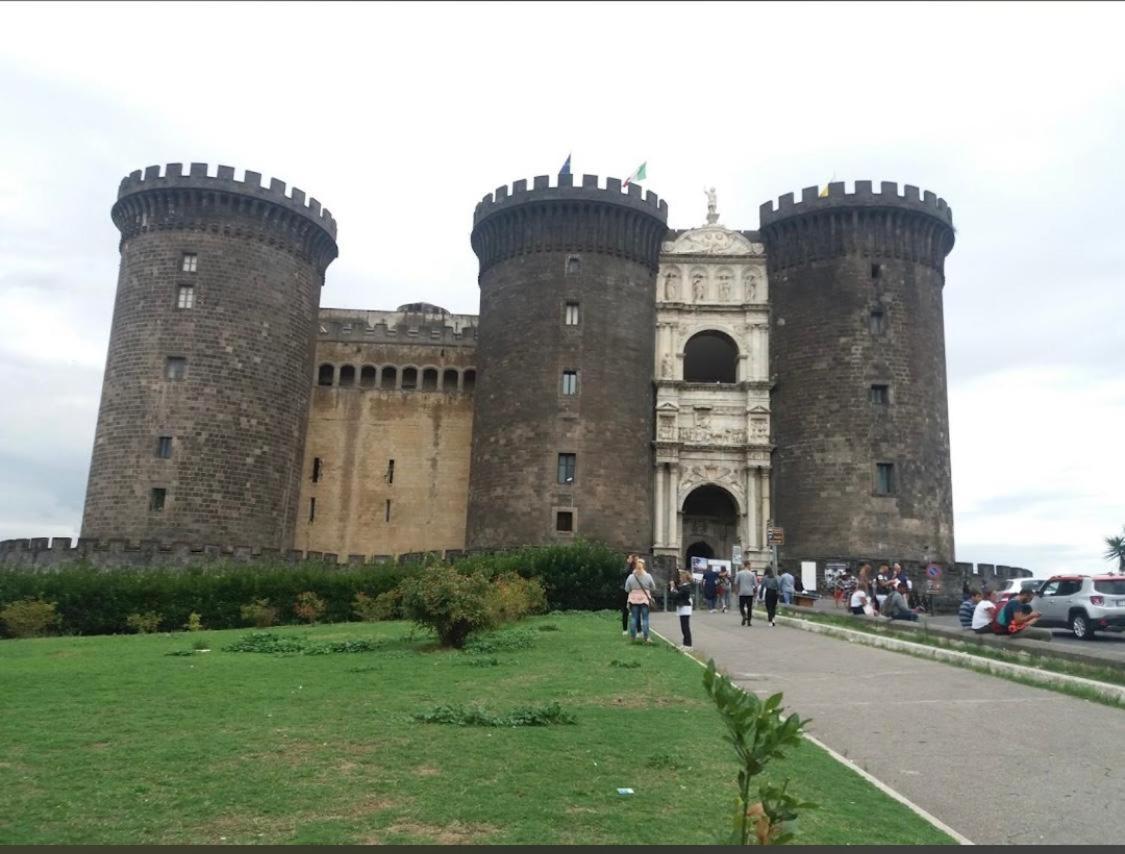 Principe Apartment Napoli Bagian luar foto